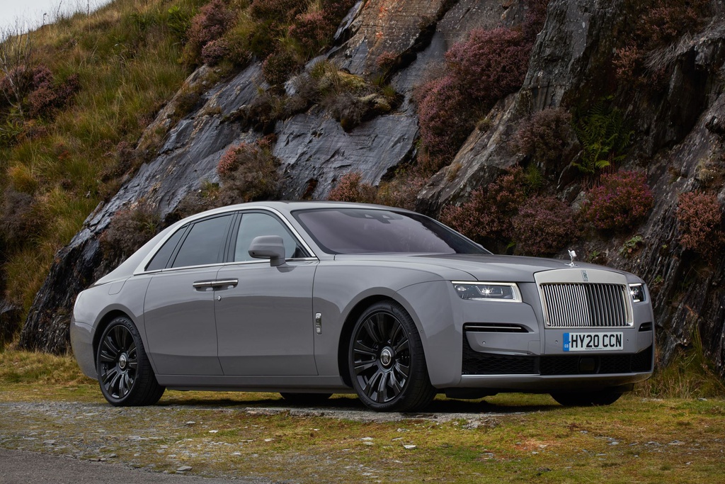 chiem-nguong-sieu-xe-rolls-royce-ghost-2021-co-gia-tu-khoang-63-ty-dong chiem-nguong-sieu-xe-rolls-royce-ghost-2021-co-gia-tu-khoang-63-ty-dong