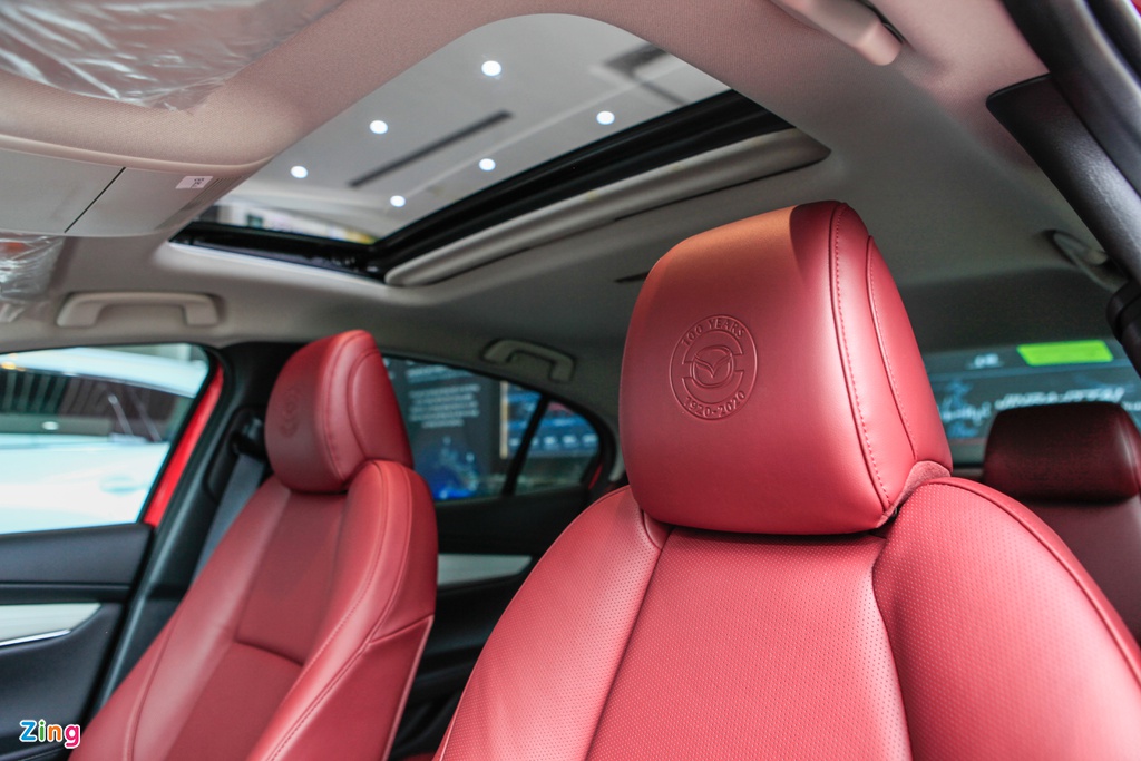 can-canh-mazda3-phien-ban-ky-niem-100-nam-thuong-hieu-gia-869-trieu-dong