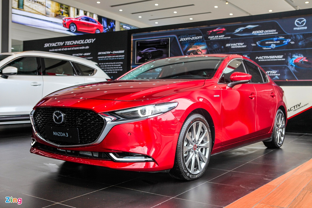 can-canh-mazda3-phien-ban-ky-niem-100-nam-thuong-hieu-gia-869-trieu-dong