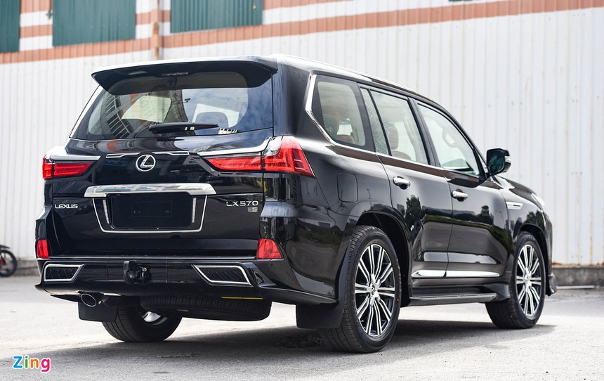 lexus-lx570-super-sport-moi-gan-10-ty-ve-viet-nam-ngoai-hinh-sac-net-trang-bi-nhieu-cong-nghe