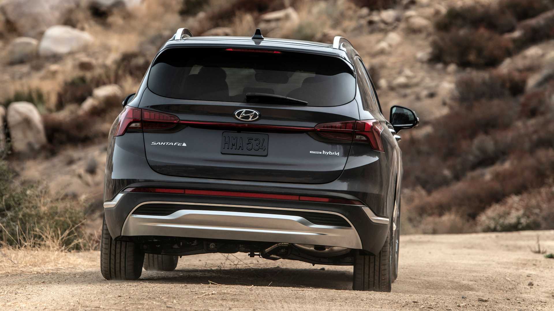 hyundai-santa-fe-2021-ban-dac-biet-tang-gia-ban-nang-cap-nhieu-trang-bi
