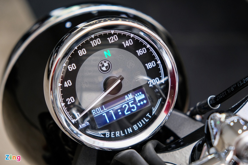 chi-tiet-bmw-r18-first-edition-dau-tien-ve-viet-nam-trang-bi-dong-co-boxer-kieu-dang-do-so