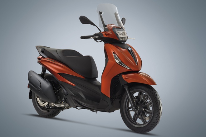 ra-mat-piaggio-beverly-doi-2021-co-2-tuy-chon-dong-co-trang-bi-nhieu-tinh-nang-hien-dai