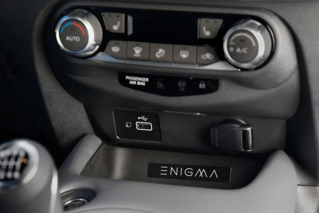nissan-juke-enigma-ra-mat-trang-bi-he-thong-dieu-khien-tu-xa-dong-co-cong-suat-114-ma-luc
