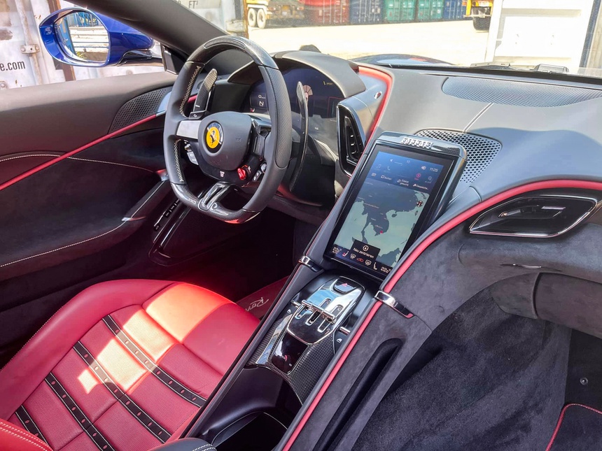 sieu-xe-ferrari-roma-dau-tien-ve-viet-nam-dan-ao-cuc-la-dong-co-cong-suat-612-ma-luc sieu-xe-ferrari-roma-dau-tien-ve-viet-nam-dan-ao-cuc-la-dong-co-cong-suat-612-ma-luc