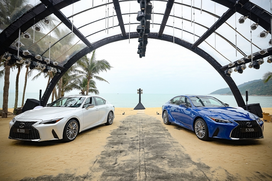 lexus-viet-nam-chinh-thuc-gioi-thieu-lexus-is-hoan-toan-moi