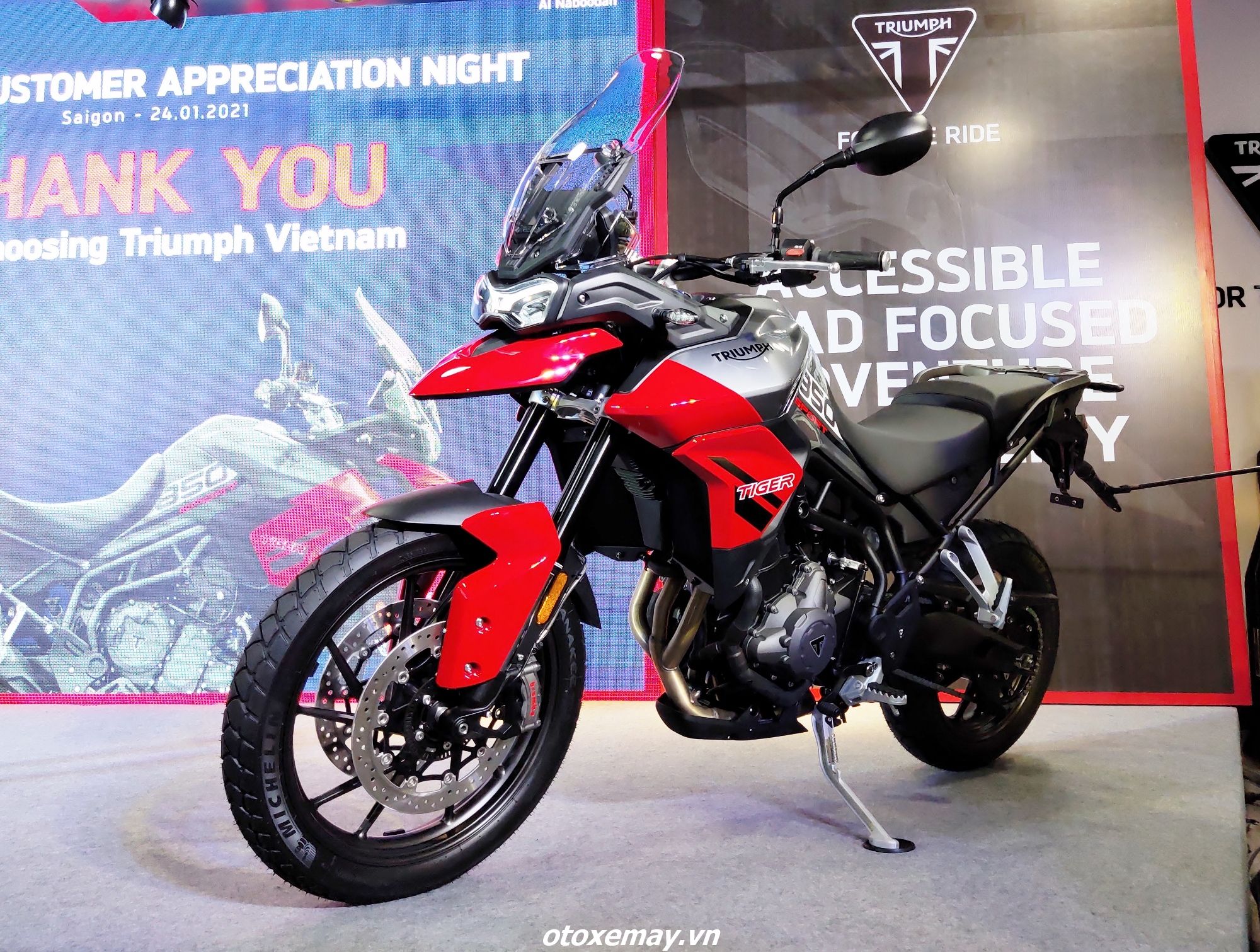 triumph-tiger-850-sport-ve-viet-nam-luoc-gian-thiet-ke-trang-bi-nhieu-chi-tiet-dat-gia