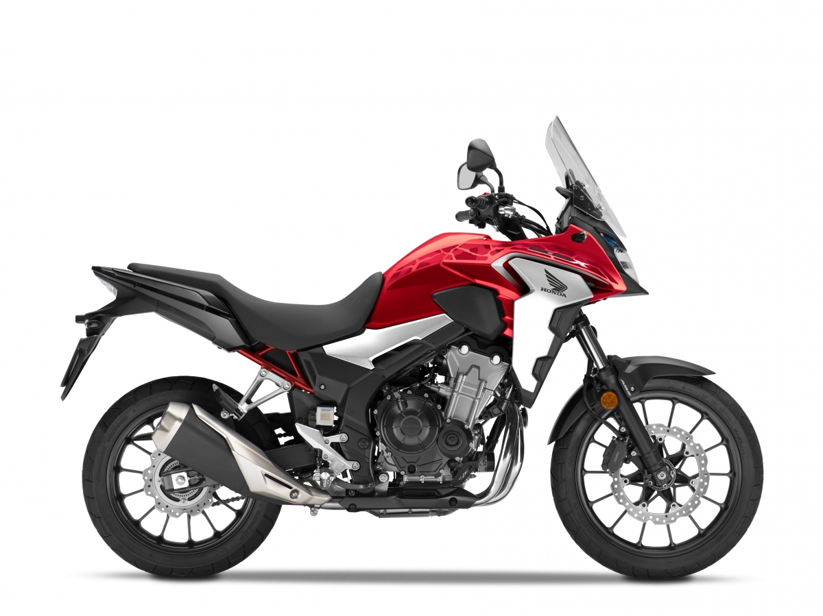 honda-ra-mat-loat-xe-phan-khoi-lon-nang-cap-trang-bi-hua-hen-lam-nong-thi-truong