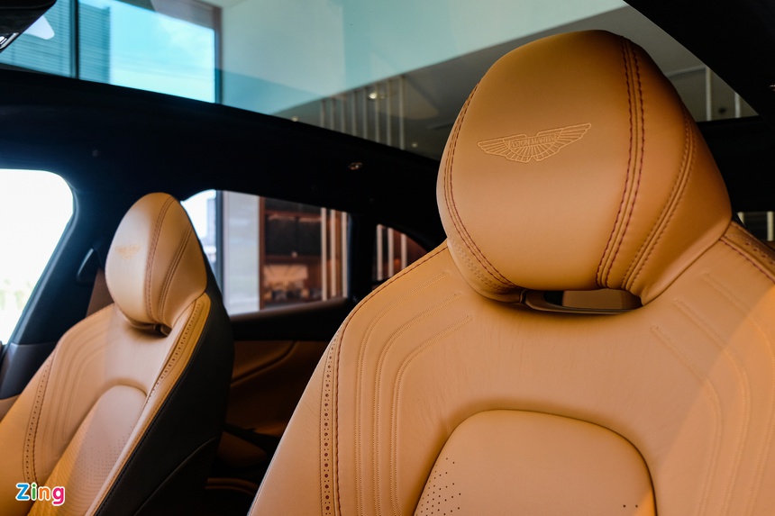 aston-martin-dbx-dau-tien-tai-viet-nam-mau-suv-sieu-sang-dong-co-cong-suat-550-ma-luc aston-martin-dbx-dau-tien-tai-viet-nam-mau-suv-sieu-sang-dong-co-cong-suat-550-ma-luc