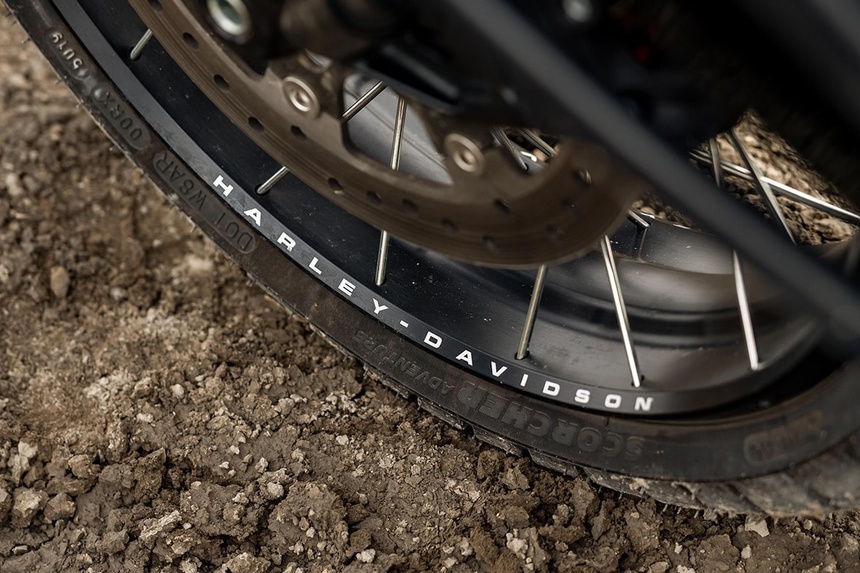 ra-mat-harley-davidson-pan-america-1250-ngoai-hinh-ham-ho-dong-co-revolution-max-dam-chat-my