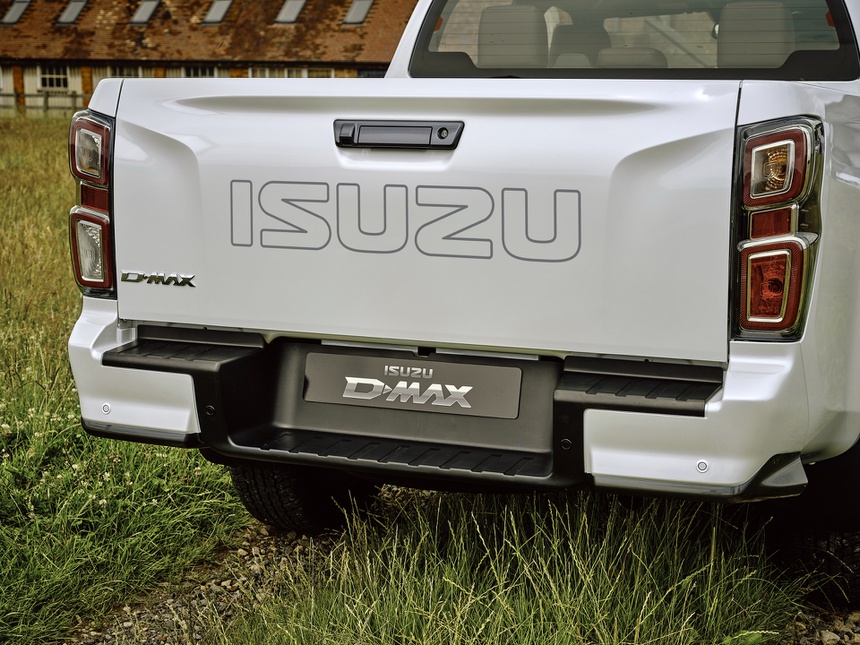 isuzu-d-max-moi-ra-mat-duy-nhat-dong-co-diesel-tieu-chuan-khi-thai-euro-6d isuzu-d-max-moi-ra-mat-duy-nhat-dong-co-diesel-tieu-chuan-khi-thai-euro-6d