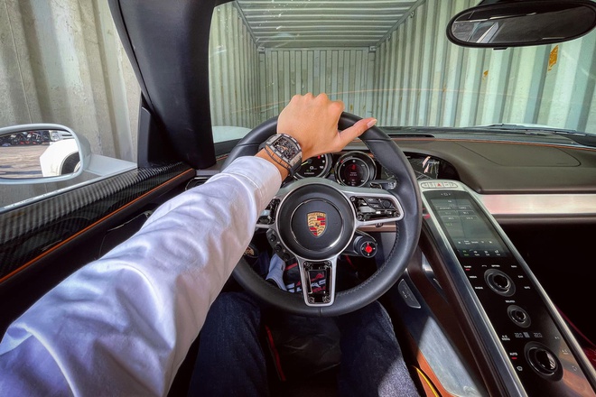porsche-918-spyder-dau-tien-ve-viet-nam-so-huu-thong-so-khung-gia-khong-duoi-60-ty-dong