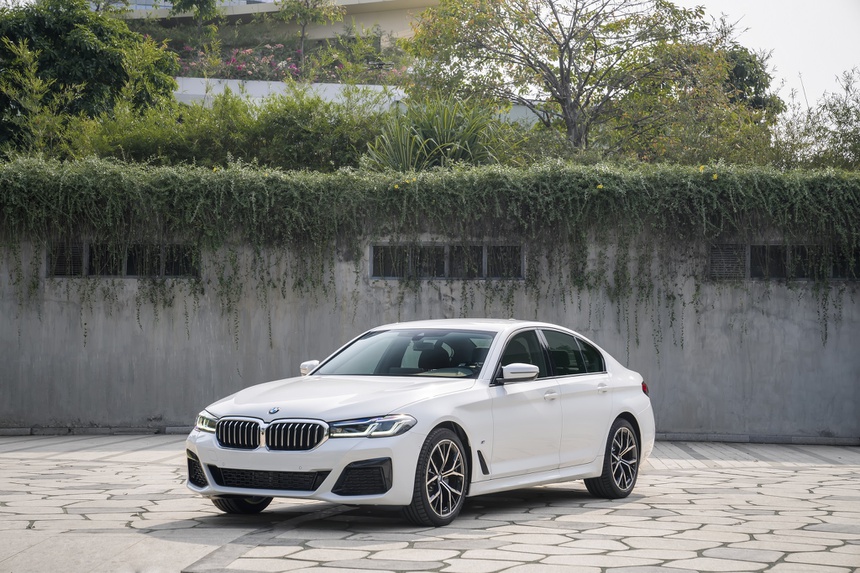 bmw-5-series-2021-ra-mat-tuy-chon-3-phien-ban-trang-bi-nhieu-tien-nghi