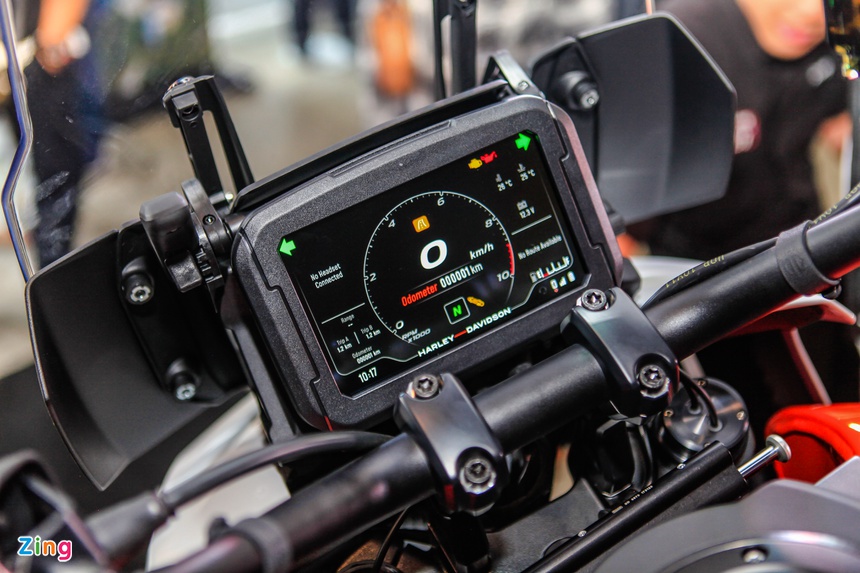 ra-mat-harley-davidson-pan-america-1250-ngoai-hinh-ham-ho-so-huu-nhieu-tinh-nang-hien-dai