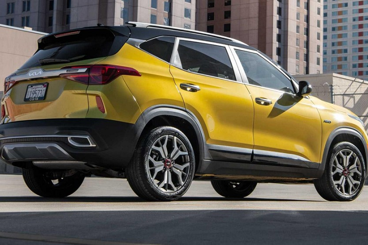 Kia-Seltos-2022-ra-mat-them-phien-ban-Nightfall-Edition