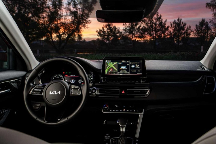 Kia-Seltos-2022-ra-mat-them-phien-ban-Nightfall-Edition
