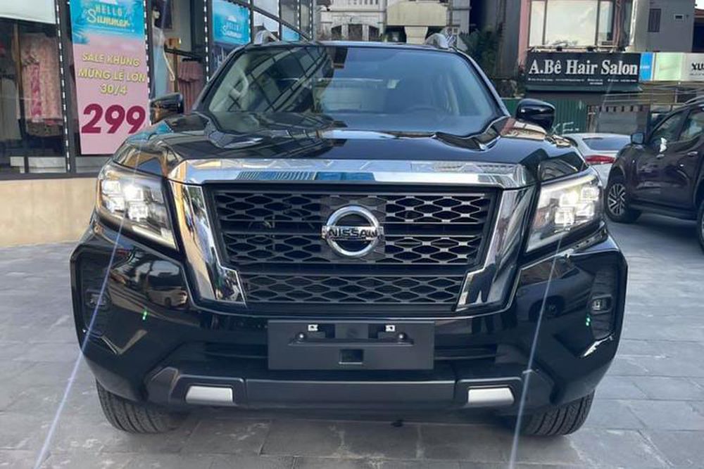 nissan-navara-2021-co-gi-de-canh-tranh-voi-ford-ranger-tai-viet-nam