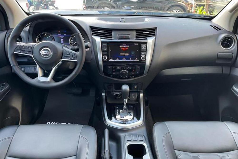 nissan-navara-2021-co-gi-de-canh-tranh-voi-ford-ranger-tai-viet-nam