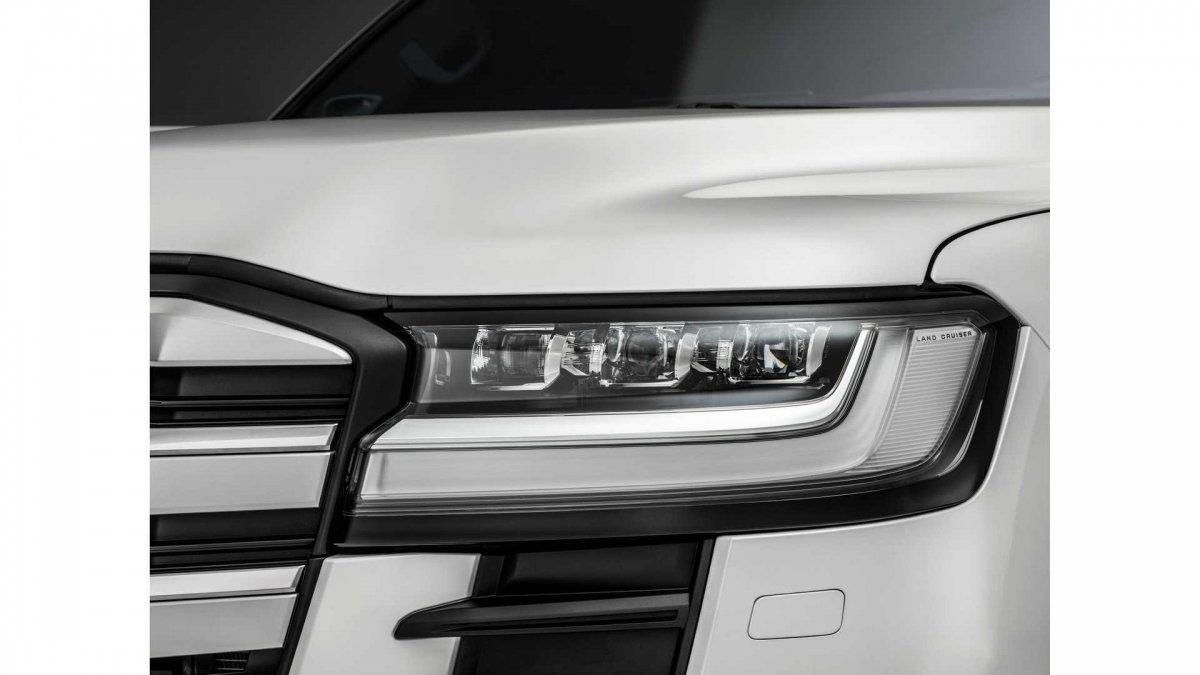 toyota-land-cruiser-2022-ra-mat-thay-doi-toan-dien-tu-ngoai-hinh-noi-that-den-dong-co