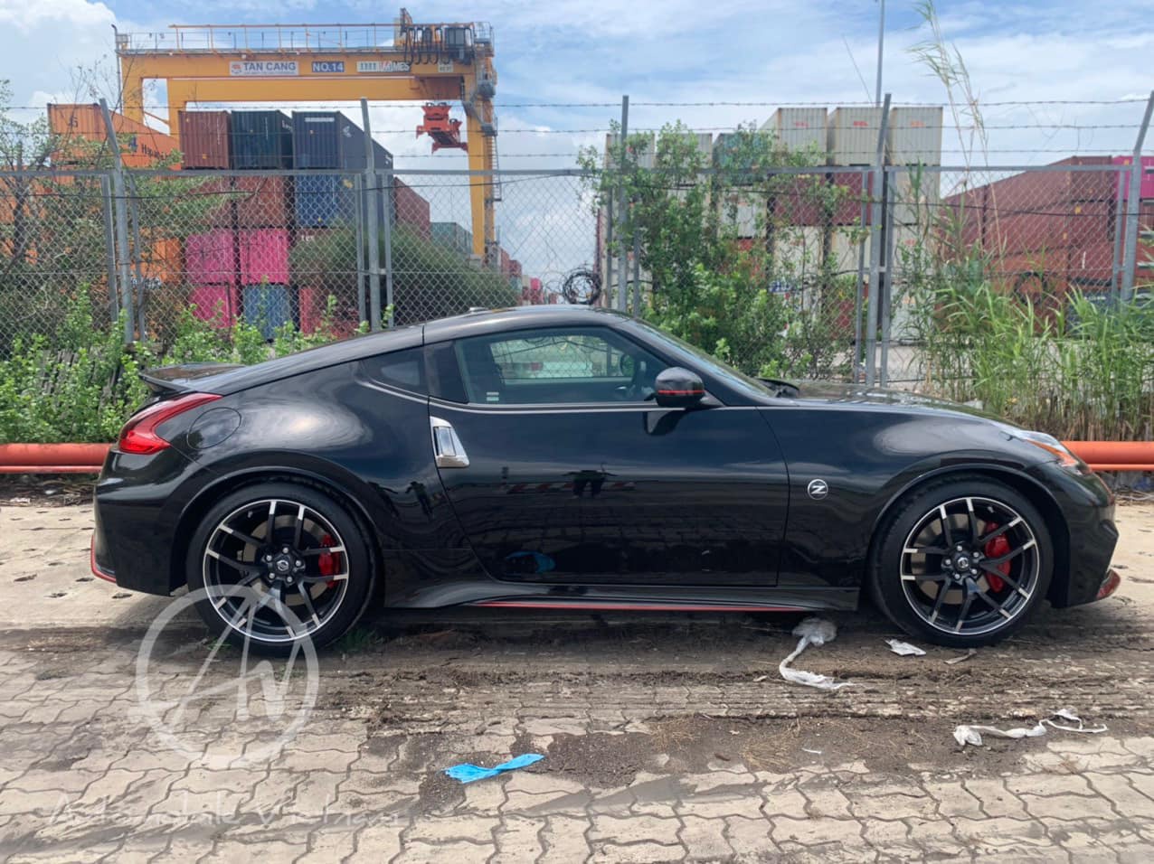 nissan-370z-nismo-hang-hiem-ve-viet-nam-kieu-dang-nho-gon-dong-co-cong-suat-350-ma-luc