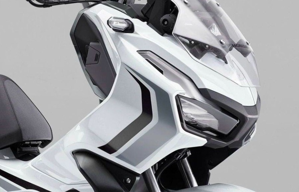 ngam-ban-dac-biet-cua-honda-adv-150-dien-mao-thay-doi-chi-san-xuat-1000-chiec-tren-the-gioi