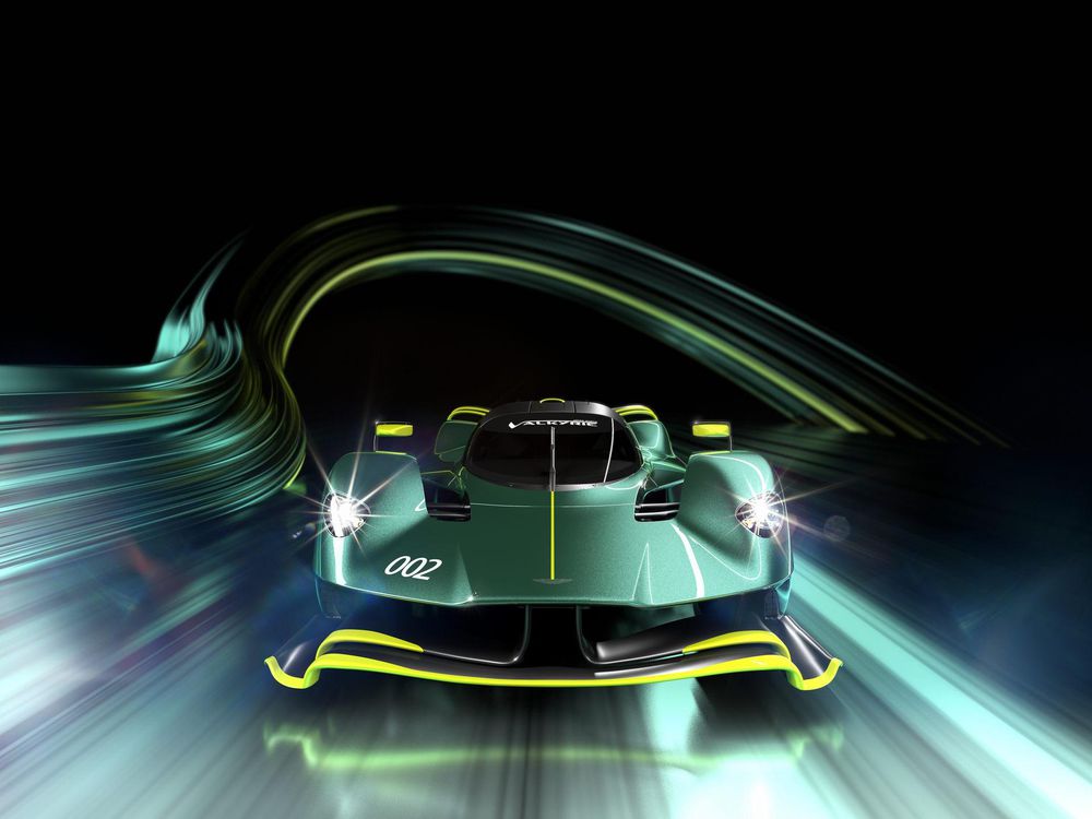 aston-martin-valkyrie-amr-pro-ra-mat-xe-dua-manh-1000-ma-luc-thiet-ke-nhu-phi-thuyen
