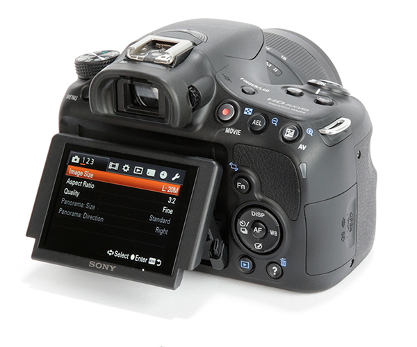 M&aacute;y ảnh gi&aacute; rẻ Sony Alpha SLT-A58K c&oacute; nhiều t&iacute;nh năng nổi bật c&ugrave;ng c&ocirc;ng nghệ chụp ảnh cao, ph&ugrave; hợp cho người mới chơi m&aacute;y ảnh DSLR
