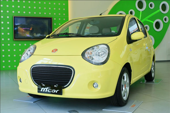 Xế hộp Tobe Mcar sử dụng hộp số tự động 4 cấp