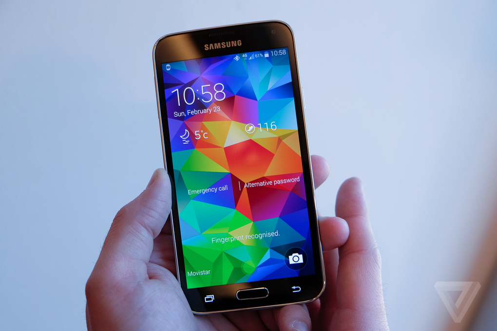 Đại diện thứ hai của Samsung c&oacute; mặt trong danh s&aacute;ch những smartphone tốt nhất 2014