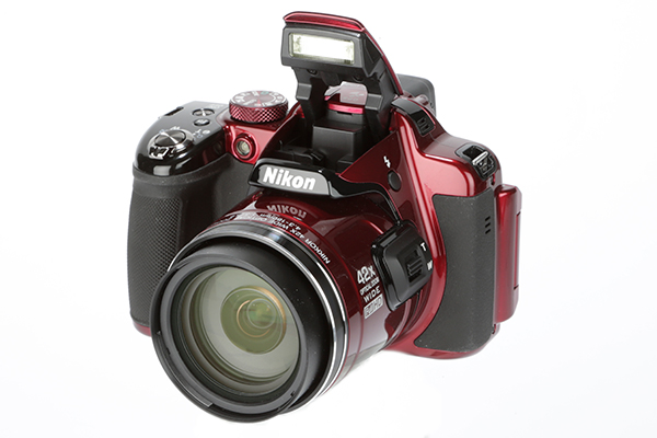 Nikon Coolpix P520 sử dụng ống k&iacute;nh tốt, c&oacute; th&ecirc;̉ d&ugrave;ng để chụp nhi&ecirc;̀u bức ảnh đa dạng