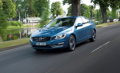 Volvo S60 2014 l&agrave; một sự đột ph&aacute; của thương hiệu xe Thụy Điển với nhiều phi&ecirc;n bản kh&aacute;c nhau