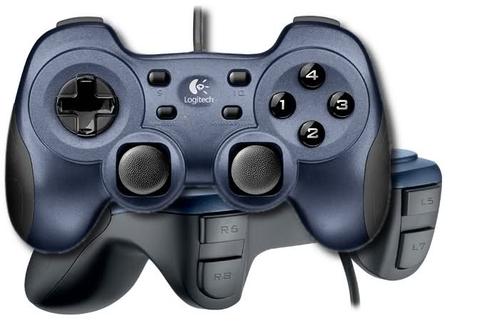 Với 2 động cơ tạo lưc phản hồi (Dual Vibration Feedback Motors), các game thủ sẽ cảm nhận được rõ nét từng cú đánh, từng vụ nổ và những hiệu ứng khác.