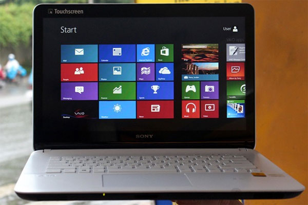 Laptop chơi game gi&aacute; rẻ dưới 15 triệu Sony Vaio Fit SVF 14217SG c&oacute; thiết kế đẹp, chất lượng &acirc;m thanh tốt
