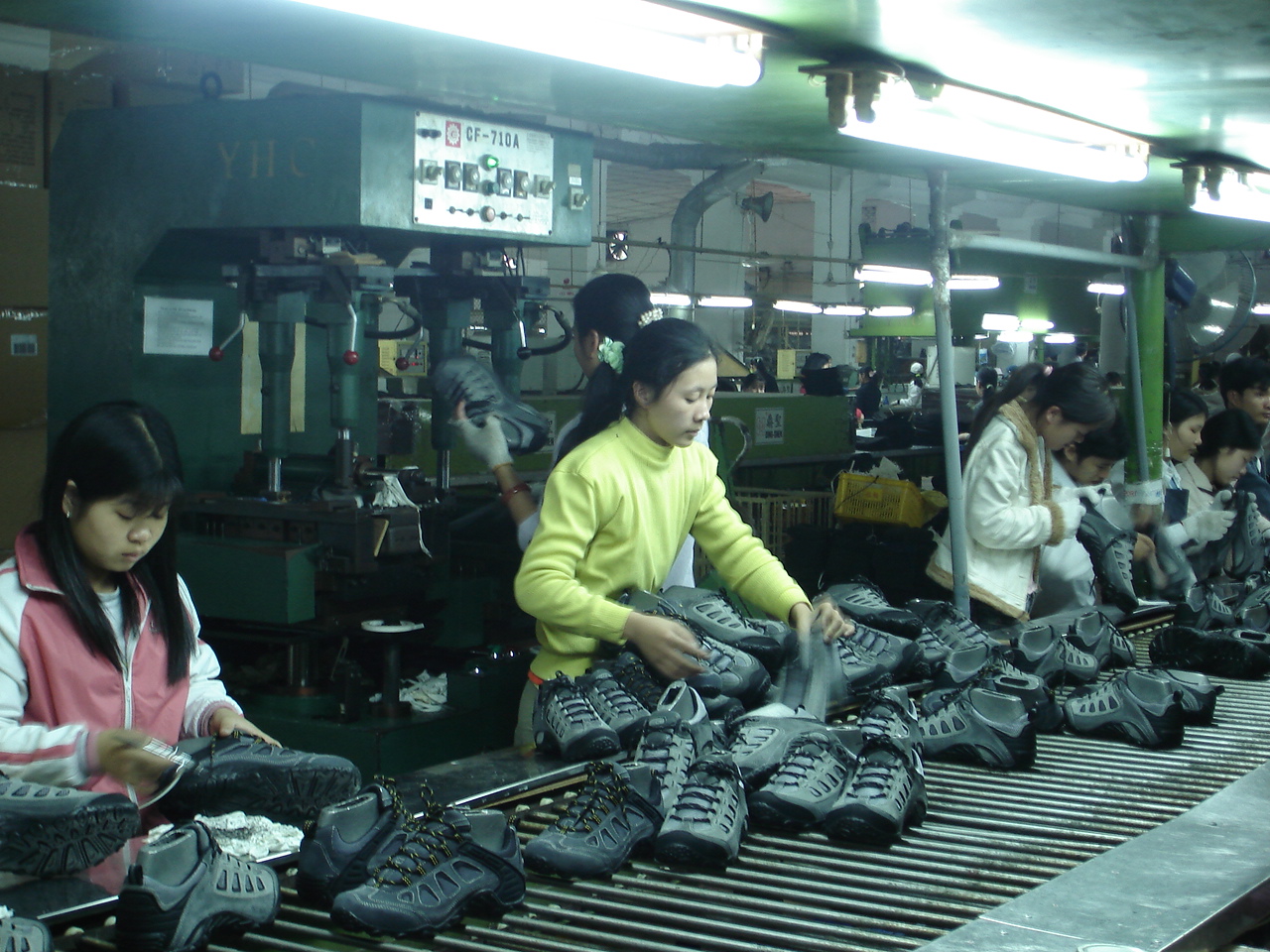 Theo th&ocirc;ng tin khoa học v&agrave; c&ocirc;ng nghệ trong nước mới nhất 1/12, trường Đại học Y H&agrave; Nội v&agrave; Tập đo&agrave;n Grandsoul Nara đ&atilde; hợp t&aacute;c ph&aacute;t triển c&ocirc;ng nghệ tế b&agrave;o trị liệu trong ung thư