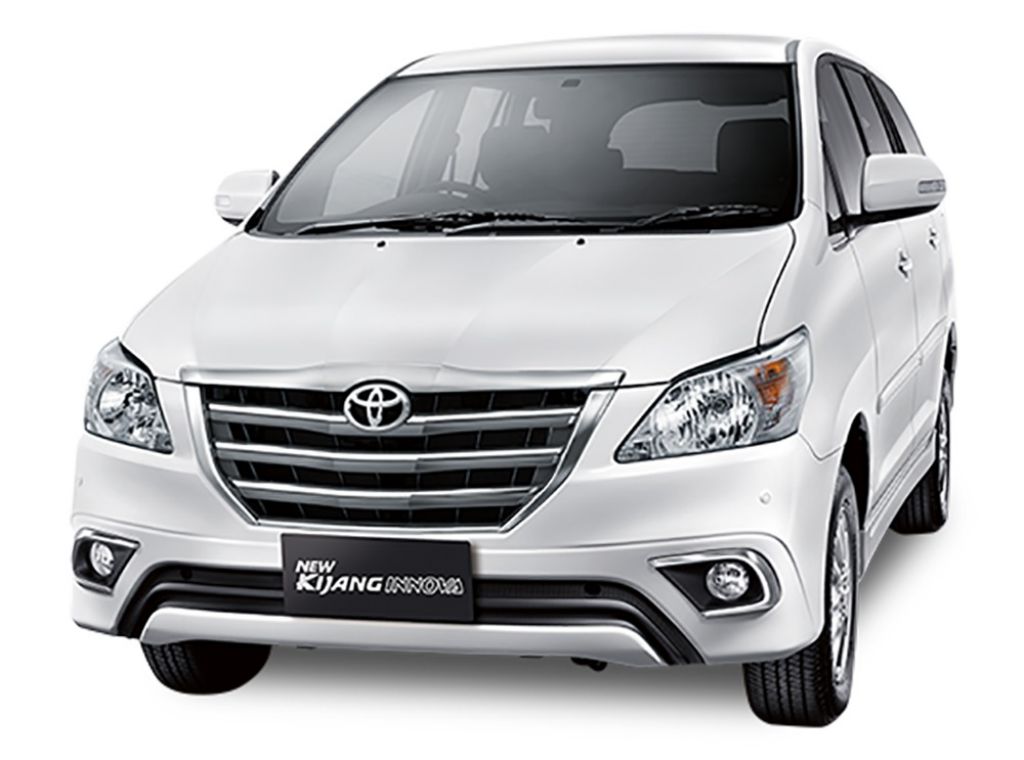 &Ocirc; t&ocirc; gi&aacute; rẻ Toyota Innova l&agrave; lựa chọn l&yacute; tưởng cho nhiều gia đ&igrave;nh