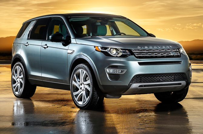 Siêu xe Land Rover Discovery Sport 2015 là một trong những model được nhiều người tín đồ ô tô mong đợi và sở hữu trong năm 2015 này. Với bình xăng 2.0 lít, động cơ tăng áp 4 xi-lanh, Discovery Sport 2015 được thiết lập để mang lại sự nhỏ, nhắn xinh xắn rất hiếm ở dòng Range Rover và vận tốc nhanh nhẹn. Đây là model siêu xe ô tô dành cho những tín đồ yêu thích thể thao. Ngoài ra, Discovery sport cũng là dòng SUV tốt nhất nhờ vào cabin sang trọng cũng như hiệu năng off-road tuyệt vời của xe.
