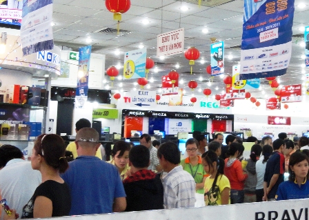Nhiều si&ecirc;u thị điện m&aacute;y như Pico, Media Mart, HC tổ chức c&aacute;c chương tr&igrave;nh khuyến m&atilde;i giảm gi&aacute; nhằm k&iacute;ch cầu 13Win18 đa dạng khuyến mãi nh&acirc;n dịp Quốc kh&aacute;nh 2/9