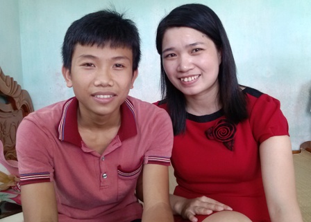 Thủ khoa nhà nghèo, giàu ý chí học tập Nguyễn Kim Anh người Thanh Hóa Thủ khoa nhà nghèo, giàu ý chí học tập Nguyễn Kim Anh người Thanh Hóa