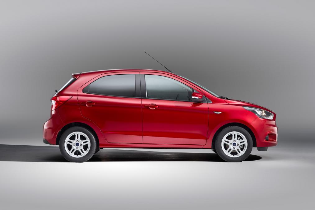 Nếu cảm thấy Ford Ka+ 2016 c&oacute; n&eacute;t quen thuộc, bạn đ&atilde; đ&uacute;ng. Tr&ecirc;n thực tế, Ford Ka+ 2016 ch&iacute;nh l&agrave; phi&ecirc;n bản đổi t&ecirc;n của Figo hiện đang được b&agrave;y b&aacute;n tại thị trường Ấn Độ. Do đ&oacute;, Ford Ka+ 2016 b&agrave;y b&aacute;n tại thị trường ch&acirc;u &Acirc;u sẽ được sản xuất từ Ấn Độ. Ảnh: Tr&iacute; thức trẻ