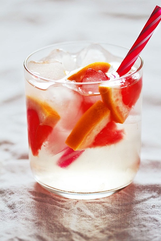 Nước, ½ quả bưởi nhỏ thái lát