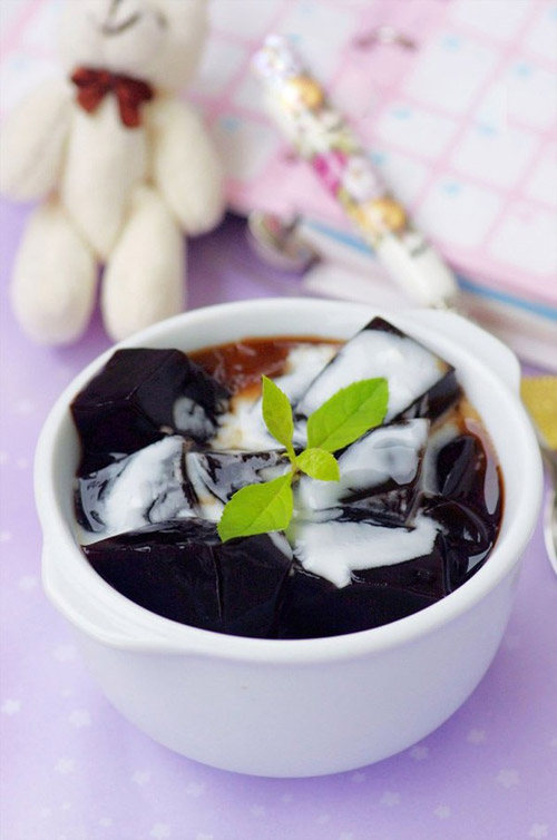Thạch sương s&aacute;o với nước cốt dừa l&agrave; m&oacute;n ăn vừa thanh m&aacute;t vừa tốt cho 13Win19 ưu đãi hấp dẫn