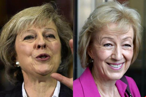 Hai ứng vi&ecirc;n s&aacute;ng gi&aacute; cho chiếc ghế Thủ tướng Anh l&agrave; b&agrave; Theresa May (tr&aacute;i) v&agrave; Andrea Leadsom.