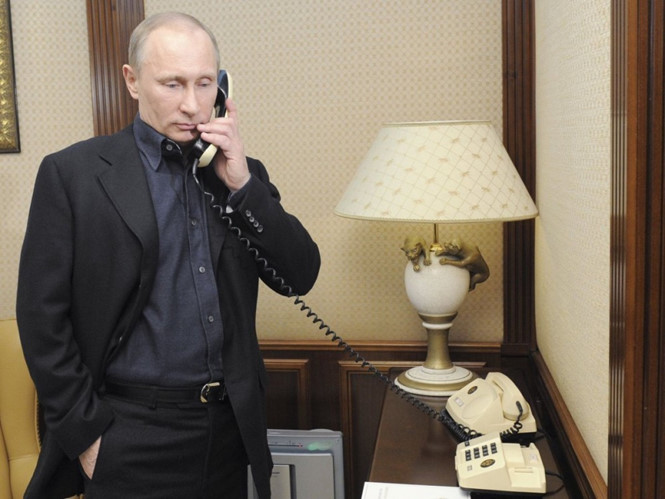 Tổng thống Nga Putin điện đ&agrave;m với l&atilde;nh đạo Ph&aacute;p, Đức về cuộc khủng hoảng Ukraine REUTERS