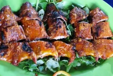 Vĩnh Long là vùng đất của những cây trái có tiếng trong nước, các món đặc sản ở đây gần gũi và giá rẻ nhưng thật rất đáng thử.