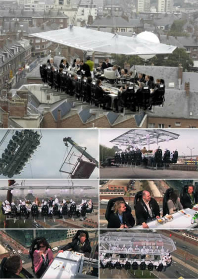 Nhà hàng Dinner in the Sky, Bỉ: Tại Brussels, Bỉ, có một nhà hàng đặc biệt sẽ đưa thực khách lên đến độ cao tới 46 mét. Tại đây, thực khách sẽ vừa thưởng thức những món ăn tuyệt ngon của nhà hàng, vừa ngắm nhìn thành phố ở vị trí cao trên không trung. Bàn ghế được thiết kế đặc biệt, được nhấc lên bởi một chiếc cần cẩu.  Nhà hàng chỉ đưa tối đa 22 khách lên cao mỗi lần. Tuy nhiên, đây không phải là nơi thích hợp cho những ai mắc chứng sợ độ cao. Đặc biệt hơn, thực khách phải đeo dây an toàn khi ngồi ăn và nhớ không được để rơi dao dĩa. 