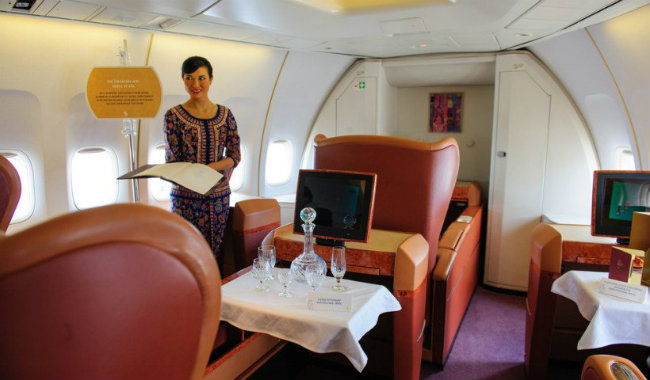 Singapore Airlines: Đây là một trong những thương hiệu 13Win22 com tỷ lệ cược cao uy tín nhất thế giới. Singapore Airlines bay đến 62 điểm đến tại 35 quốc gia trên 6 châu lục và điều hành một trong những đội trẻ nhất của máy bay trong ngành. Được thành lập vào năm 1972, thương hiệu này là người đầu tiên phục vụ hành khách tai nghe miễn phí,  quyền lựa chọn các bữa ăn và đồ uống  từ những năm 70, và là hãng 13Win22 com tỷ lệ cược cao đầu tiên phục vụ âm thanh và video theo yêu cầu. 