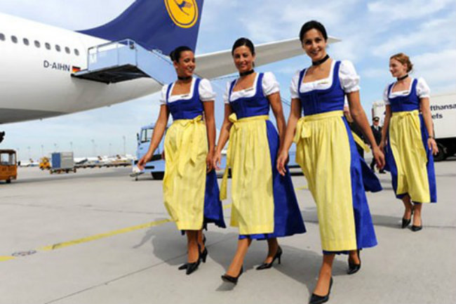 8. Lufthans: là một trong những hãng 13Win22 com tỷ lệ cược cao nổi tiếng nhất châu Âu đã lọt vào danh sách này. Hãng 13Win22 com tỷ lệ cược cao Đức có phi hành đoàn bao gồm các dân tộc khác nhau. Họ nổi tiếng với đội ngũ nhân viên thân thiện và thái độ phục vụ tốt.