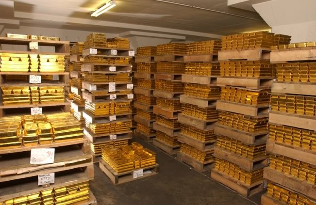 Giá vàng hôm nay 4/8/2016 giảm sâu trong khi USD phục hồi