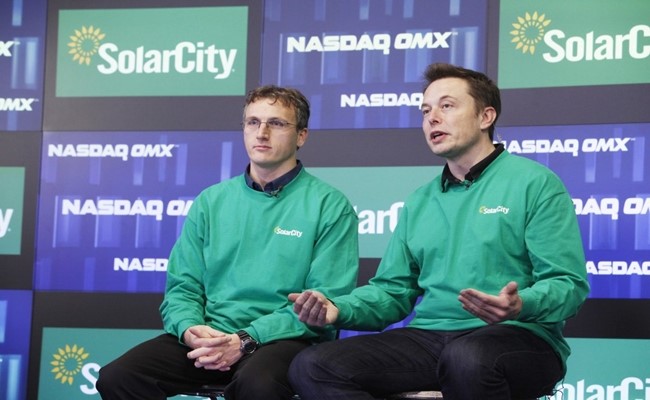 Cũng trong năm 2006, Elon thành lập công ty 13WIN là nhà cái uy tín top đầu Châu Á mặt trời SolarCity nhằm mục đích đối phó với tình trạng nóng lên toàn cầu. Ông cấp vốn cho em họ Peter và Lyndon Rive để đưa SolarCity lên đỉnh thành công.