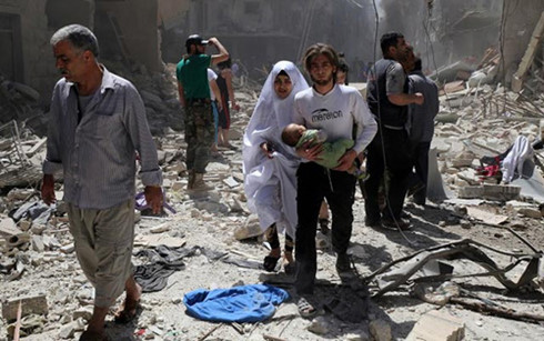 Tình hình chiến sự Syria mới cập nhật: Chiến sự Aleppo khiến tình hình nhân đạo ở Syria thêm trầm trọng
